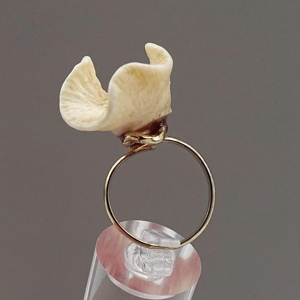 Vintage Natural Mushroom Coral Ring Gold Tone Organic Statement Ring Size 7